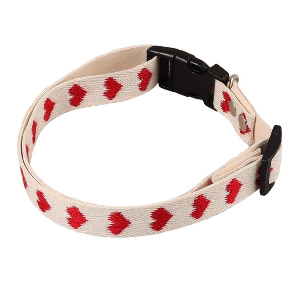 soft-jacquard-pet-collar-with-heart-pattern